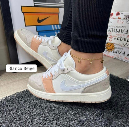 Tenis Dama N Dunk Low